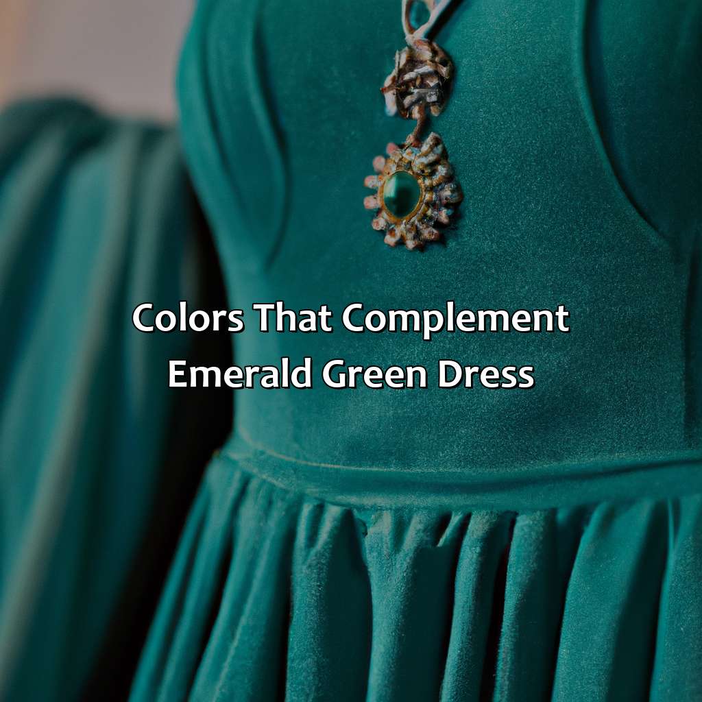 Colors That Complement Emerald Green Dress  - What Colors Go With Emerald Green Dress, 